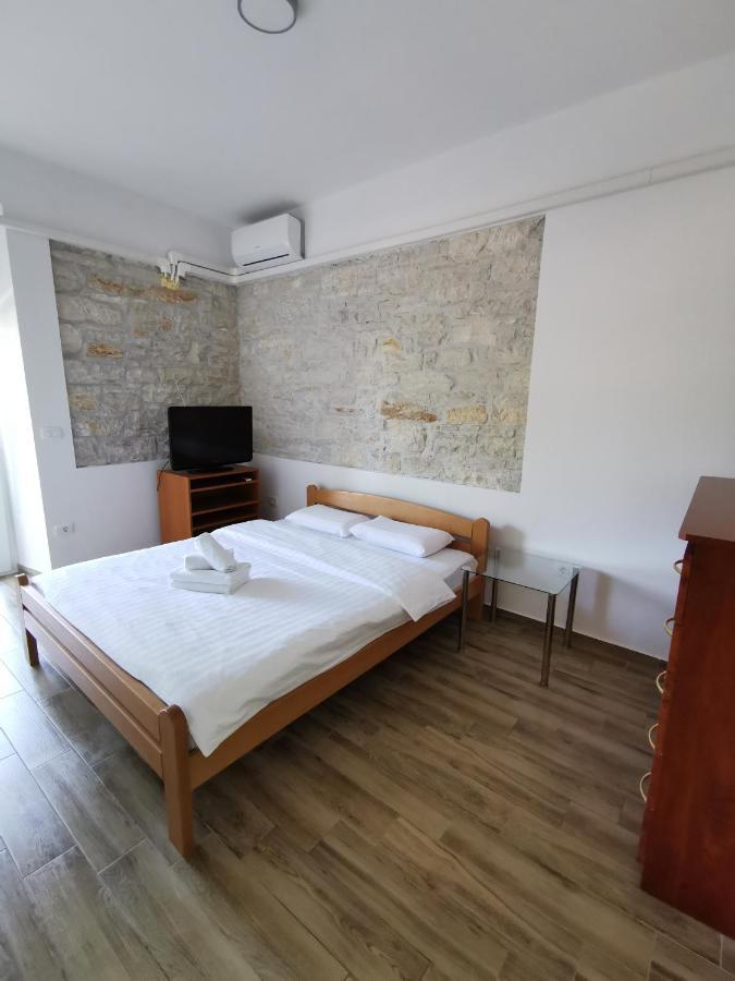 Apartment Damir Pula Exterior foto
